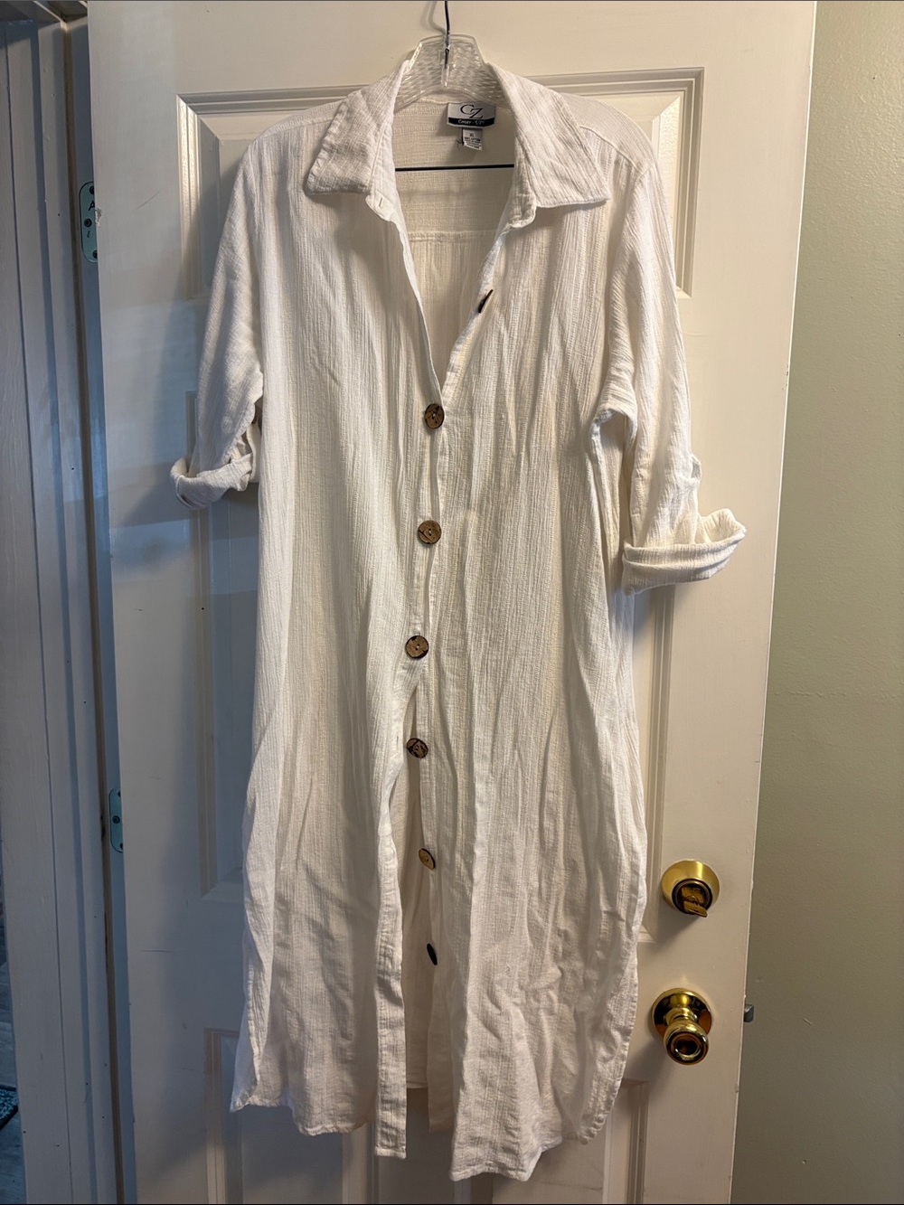 Women’s White Button-Front Midi Shirt Dress cover up.